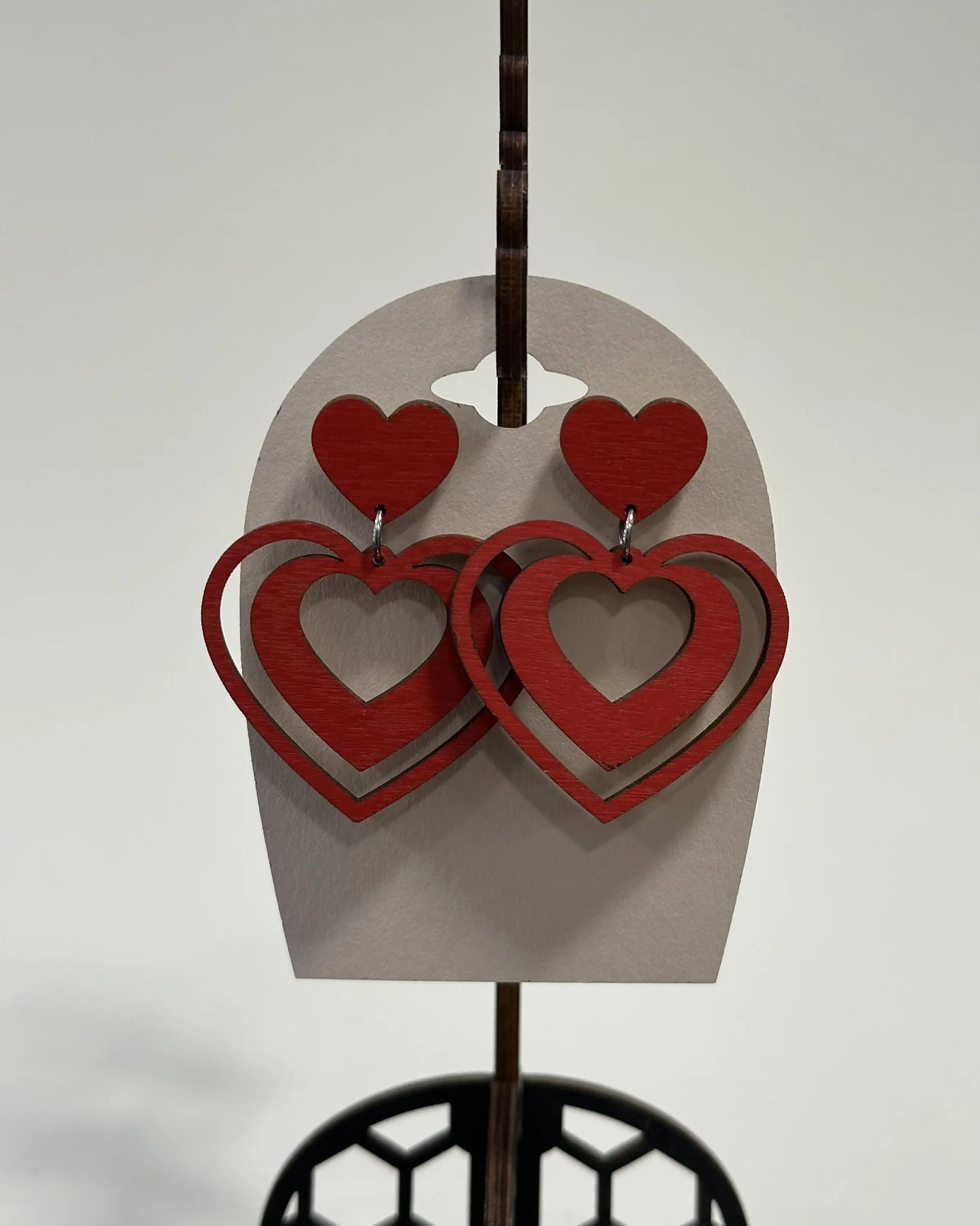 Punaiset sydänkorvakorut